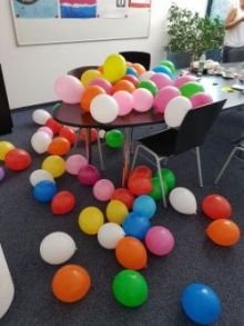 Die Einladung kam im Luftballon!
