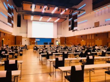 Tagungsraum vor Ort Tagungsraum vor Ort